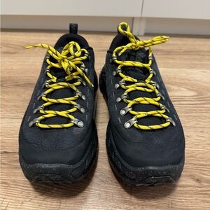 HOKA Tor Sunmit - Men’s 9.5